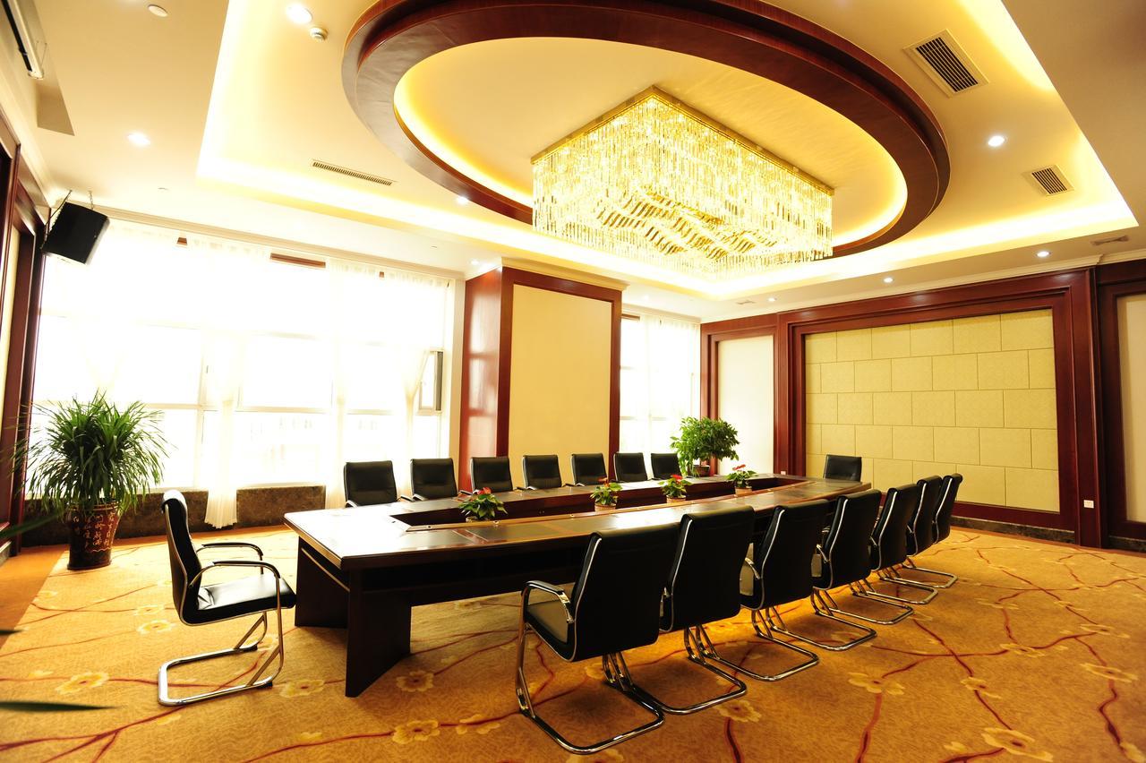 Yinruilin International Hotel Kunming Extérieur photo
